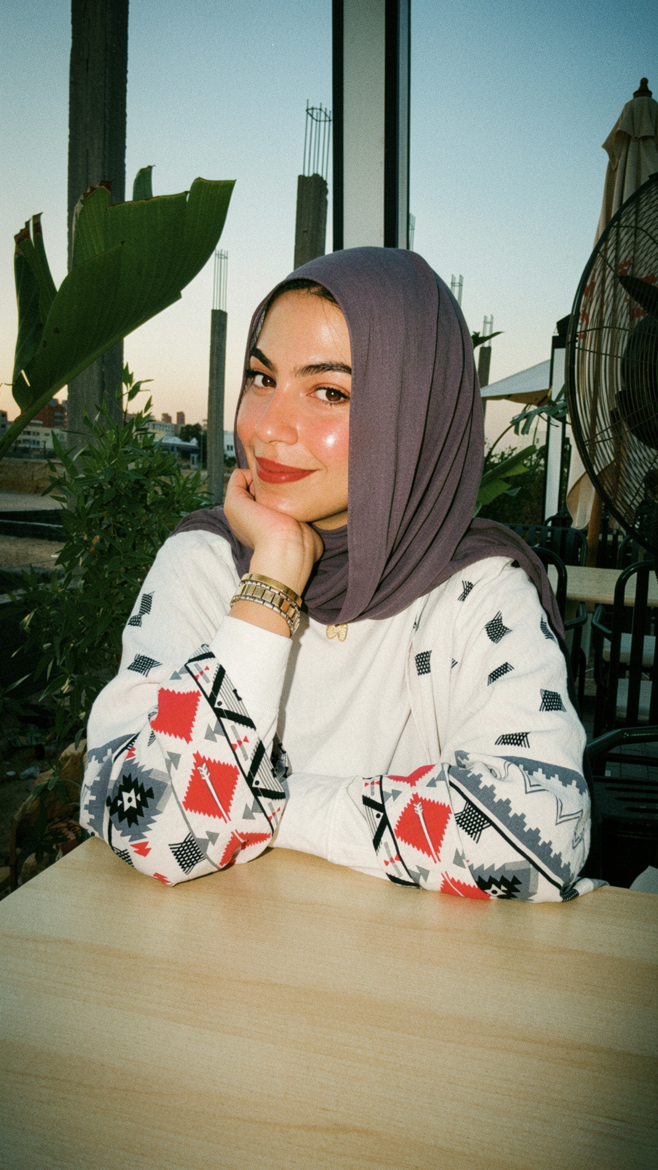 Nourhan Ali — , Select Code